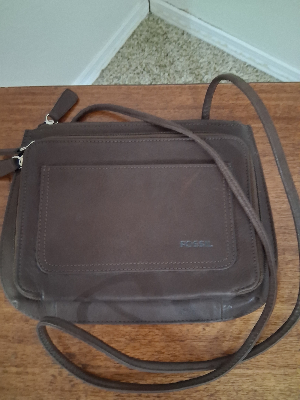 Vintage Like New Fossil Dark Brown Leather Messenger Crossbody